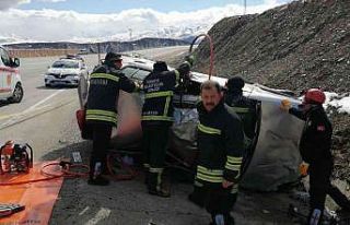 Erzincan’da trafik kazası: 1 ölü, 1 yaralı