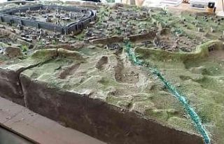 Erzurum’un 1800’lü yıllardaki dev maketini yaptı