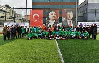 Esenyurtlu kadınlardan farkındalık maçı