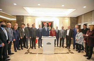 Eski Adalet Bakanı Abdülhamit Gül, Fatma Şahin’i...