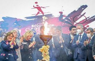 Eski Galatasaray Başkanı Mustafa Cengiz anısına...