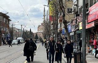 Eskişehir vaka sayıları düşse de zirveyi bırakmıyor