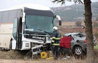 Eskişehir’de trafik kazası: 3 ölü, 3 yaralı...