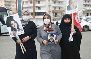 Evlat nöbetindeki aileler direniyor, sayıları her...