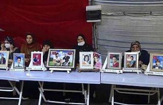 Evlat nöbetindeki gözü yaşlı anneden oğluna...