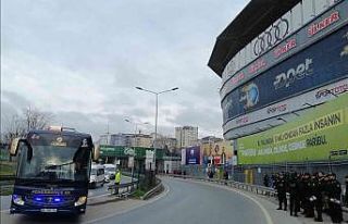 Fenerbahçe kafilesi stada geldi