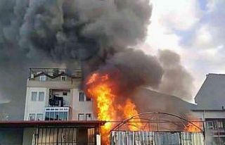 Fethiye’de mobilya atölyesi yandı