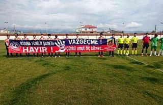 Futbol maçında jandarmadan ‘Kadına şiddete hayır’...