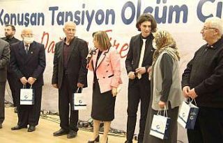 Gaziantep’te yaşlılara konuşan tansiyon aleti