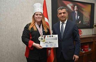 Genç aşçı uluslararası yarışmalarda 3 altın...