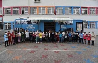 Gezici kütüphane Yunusemre’de 60 mahalleye ulaştı