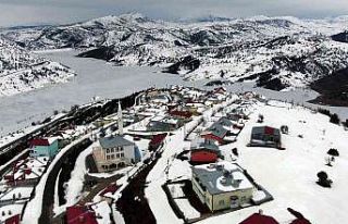 Gören herkes bu köyde mülk sahibi olmak istiyor