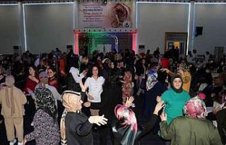 Gülüçlü kadınlar doyasıya eğlendi