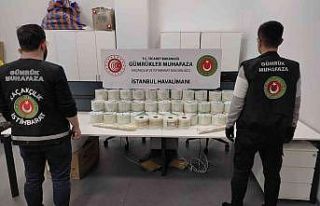 Gümrük Muhafaza ekiplerinden, İstanbul Havalimanı’nda...