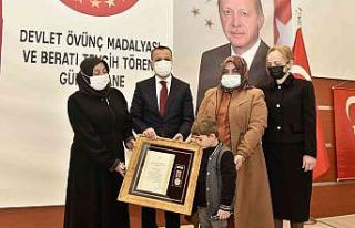 Gümüşhane’de şehit ailesine Devlet Övünç...