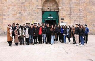 Gürsulu gençler ecdadın izleriyle buluştu