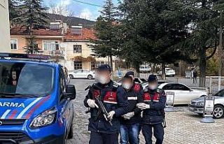 Güvenlik kamerasını hesaba katmayan hırsız yakayı...