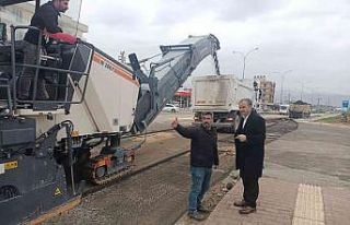 Hastane yolu yenileniyor
