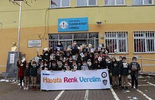 “Hayata Renk Verelim” projesinde 270 öğrenciye...