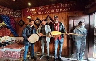 Hem Türkçe öğreniyorlar hem de Türk kültürünü...