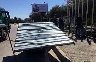Hırsızlar yakalanınca affedilmek için yalvardı