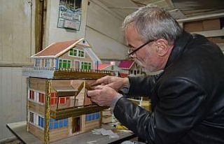 Hobi olarak başladı, atık malzemeleri sanat eserine...