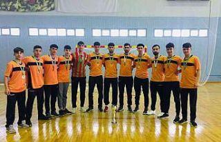 Hokey liginde şampiyon olan Diyarbakır Peyasspor’un...