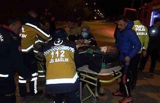 Hurdaya dönen otomobilde ağır yaralanan sürücü...
