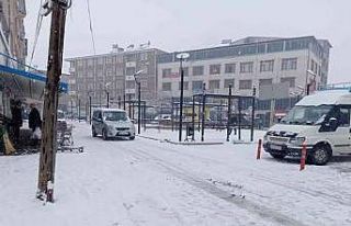 Iğdır Tuzluca ilçesinde okullar tatil edildi