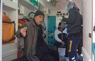 İki otomobil çarpıştı: 2 yaralı