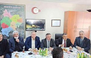 İl Başkanı Yıldırım muhtarlarla bir araya geldi