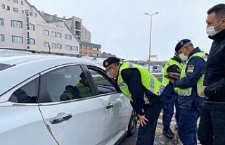 İl Jandarma Komutanı trafik denetiminde
