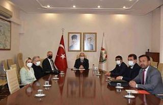 İmzalar Ali Rıza Çevik Ortaokulu için atıldı
