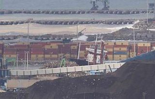 İskenderun Körfezi’nde yük gemisi karaya oturdu