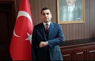İstiklal marşını  işaret dili ile okudular