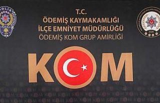 İzmir’de kaçakçılık operasyonu