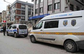 İzmir’de kan davalısı tarafından silahla vurulan...
