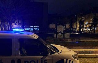 İzmir’de parkta silahlı kavga: 1 ölü