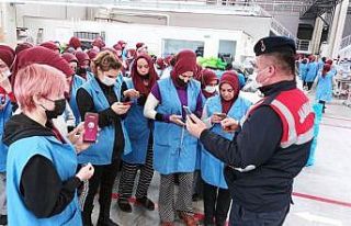 Jandarma ekipleri 246 kadına KADES’i anlattı