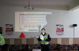 Jandarmadan traktör sürücülerine eğitim
