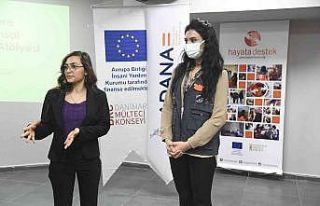 Kadınlara "Kapasite Geliştirme Eğitimi"