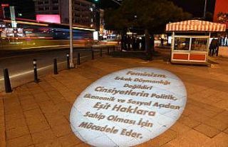 Kadınların sloganları her “yerde”