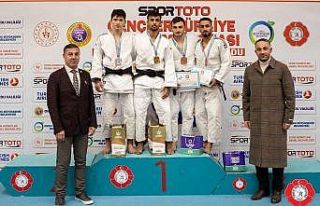 Kağıtspor Ordu’dan 11 madalyayla döndü