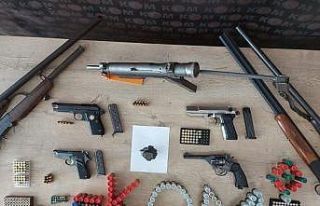 Kahramanmaraş’ta silah tacirlerine operasyon