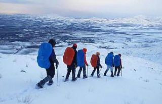 Kar üstünde eğitim kampı