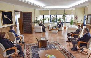 Karacabey’de halk günü buluşmalarına ilgi yoğun