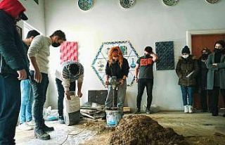Karacasu’da geleneksel kerpiç ve sıkıştırılmış...
