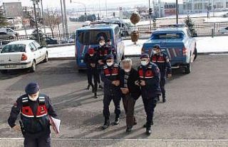 Karaman’da telefon kablolarını çalan 2 kişi...