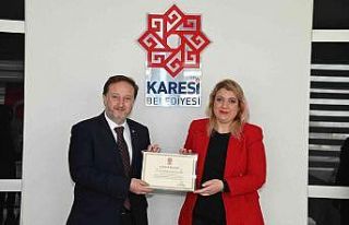 Karesi’nin anne adayları mezun oldu