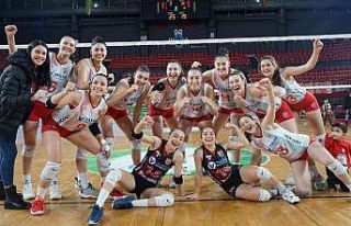 Karşıyaka Kadın Voleybol, Edremit Belediyesi Altınolukspor’u...